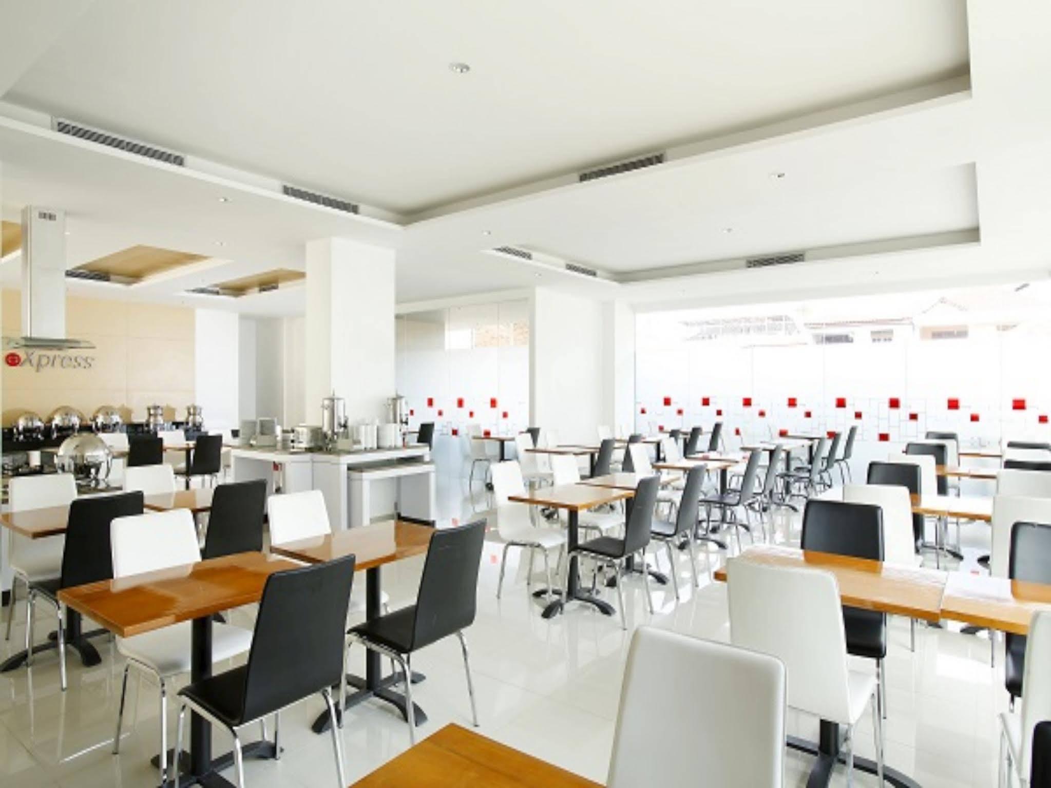 ג'קרטה Amaris Hotel Tebet מראה חיצוני תמונה